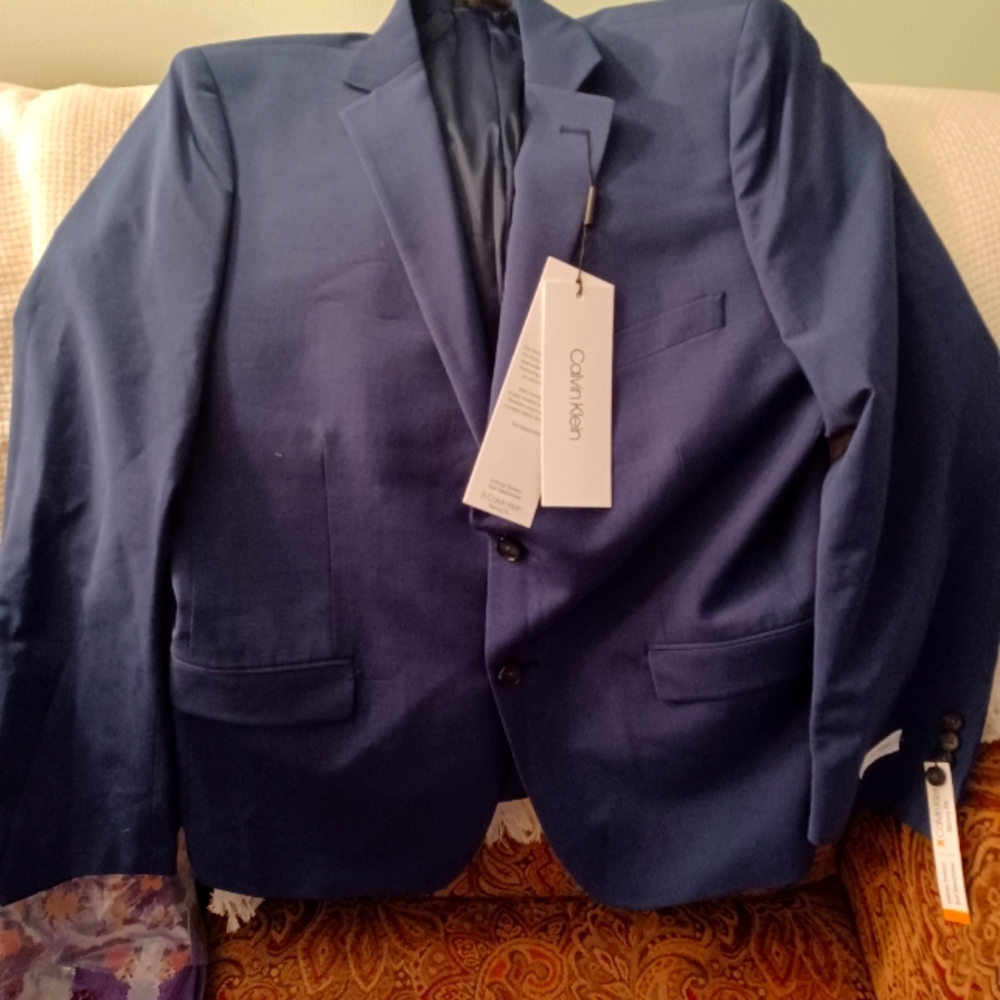 Brand new calvin Klein 44s strech suit separates
